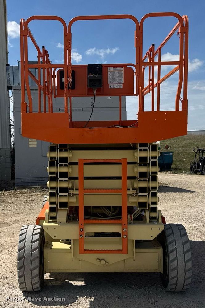 image for item EF1977 2015 JLG 4069LE scissor lift