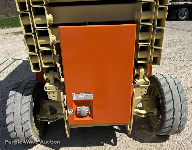 image for item EF1977 2015 JLG 4069LE scissor lift