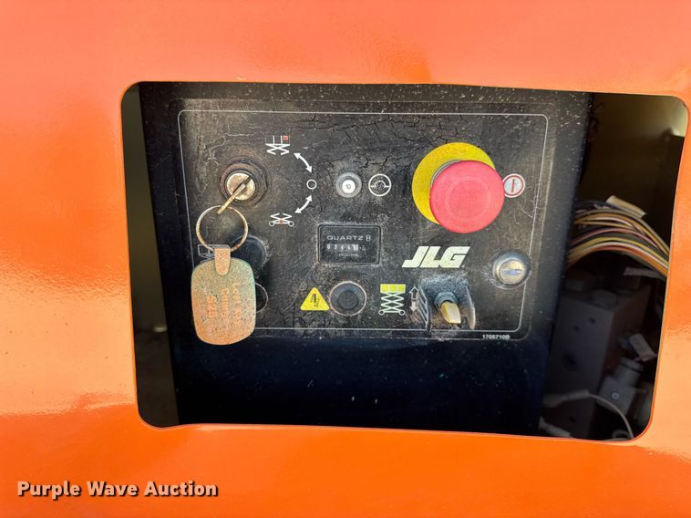 image for item EF1977 2015 JLG 4069LE scissor lift