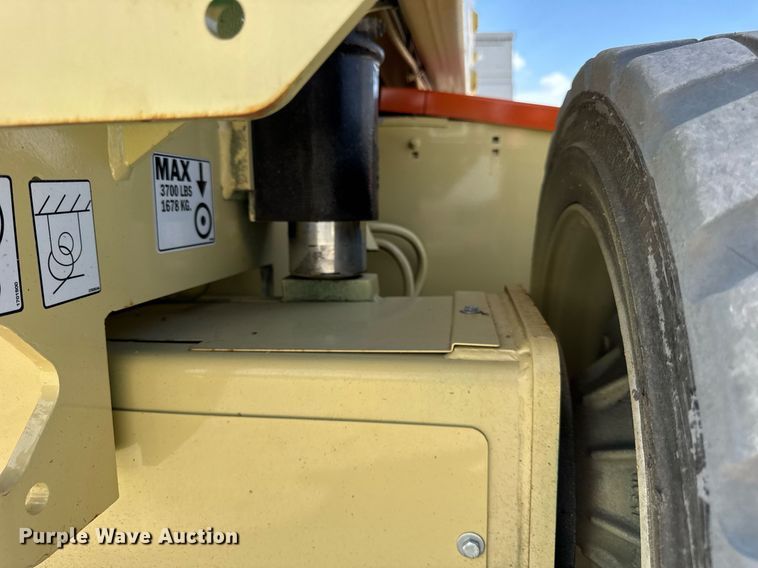 image for item EF1977 2015 JLG 4069LE scissor lift