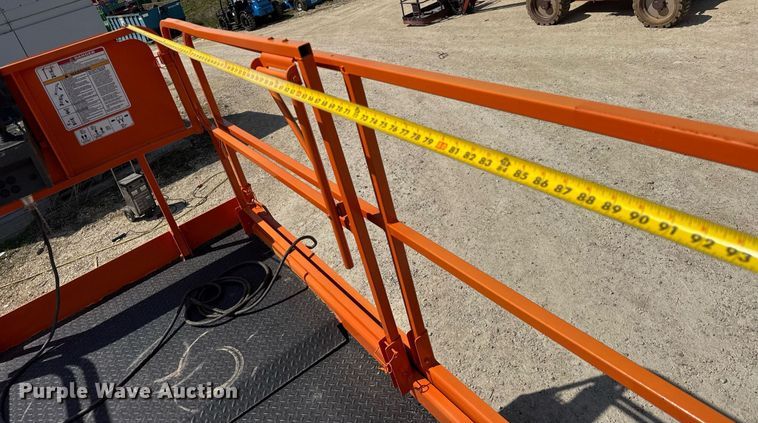 image for item EF1977 2015 JLG 4069LE scissor lift