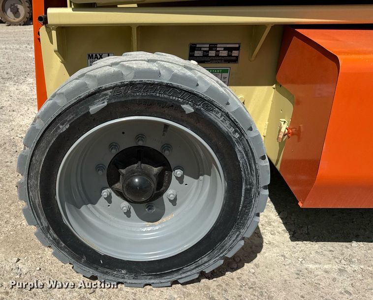 image for item EF1977 2015 JLG 4069LE scissor lift