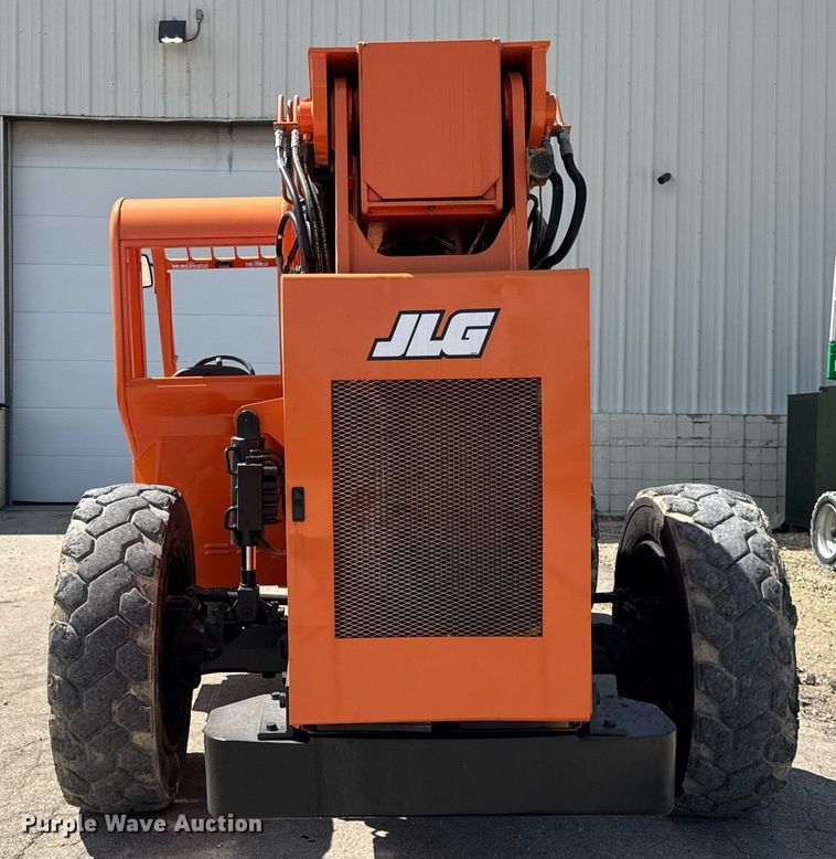 image for item EF1978 2015 JLG Skytrak 6042 telehandler