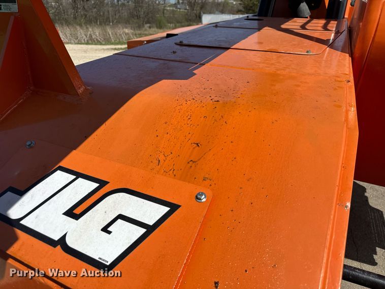 image for item EF1978 2015 JLG Skytrak 6042 telehandler