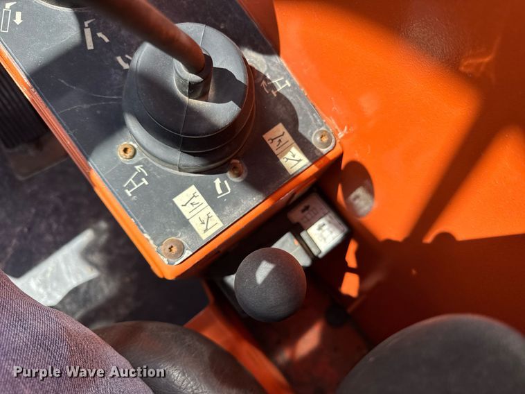 image for item EF1978 2015 JLG Skytrak 6042 telehandler