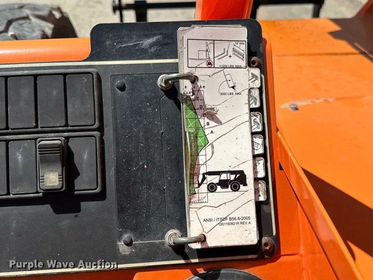 image for item EF1978 2015 JLG Skytrak 6042 telehandler