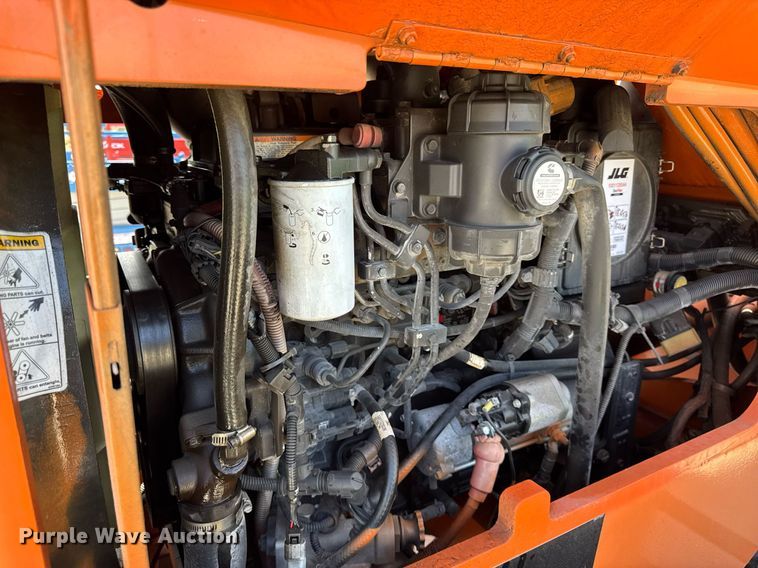 image for item EF1978 2015 JLG Skytrak 6042 telehandler