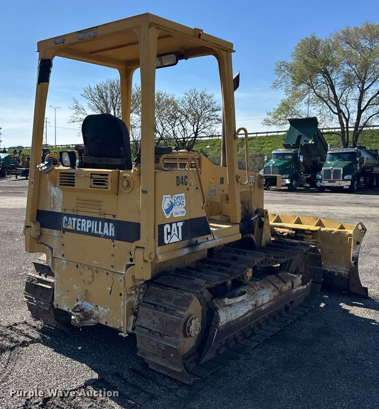 image for item EF1979 1990 Caterpillar D4C dozer