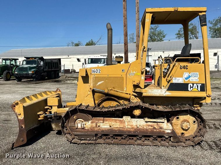 image for item EF1979 1990 Caterpillar D4C dozer