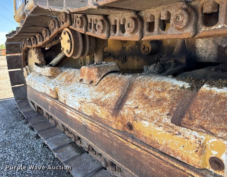 image for item EF1979 1990 Caterpillar D4C dozer