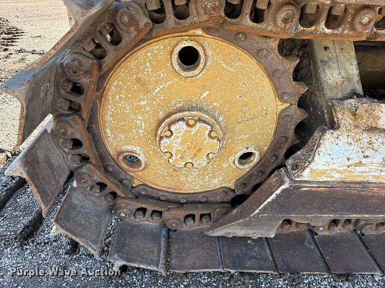 image for item EF1979 1990 Caterpillar D4C dozer