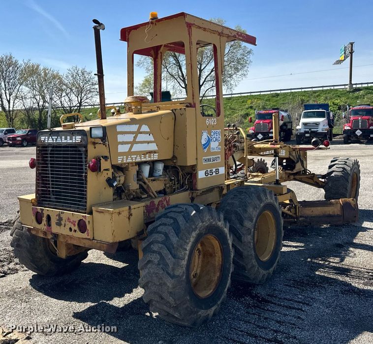 image for item EF1980 1987 FiatAllis 65-B rigid frame motor grader