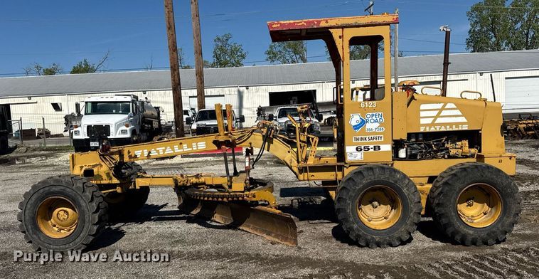 image for item EF1980 1987 FiatAllis 65-B rigid frame motor grader