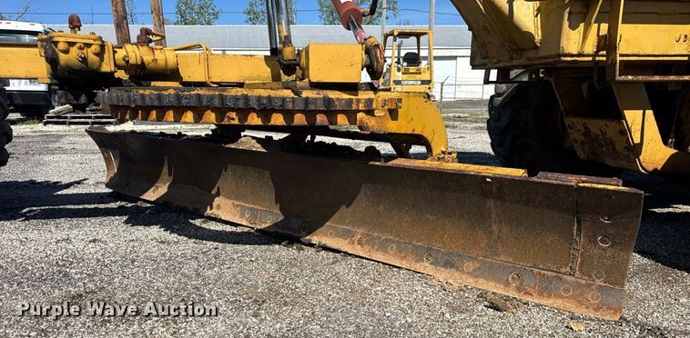 image for item EF1980 1987 FiatAllis 65-B rigid frame motor grader