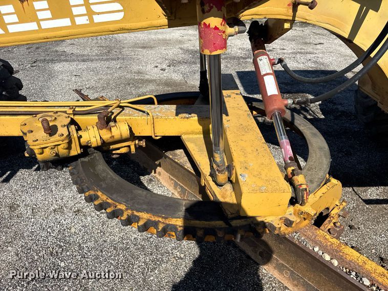 image for item EF1980 1987 FiatAllis 65-B rigid frame motor grader