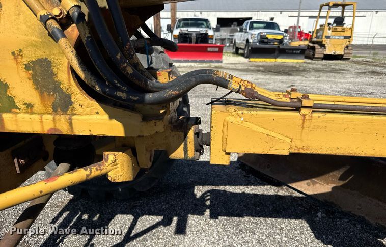 image for item EF1980 1987 FiatAllis 65-B rigid frame motor grader