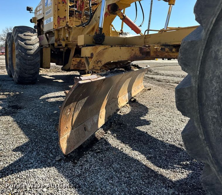 image for item EF1980 1987 FiatAllis 65-B rigid frame motor grader