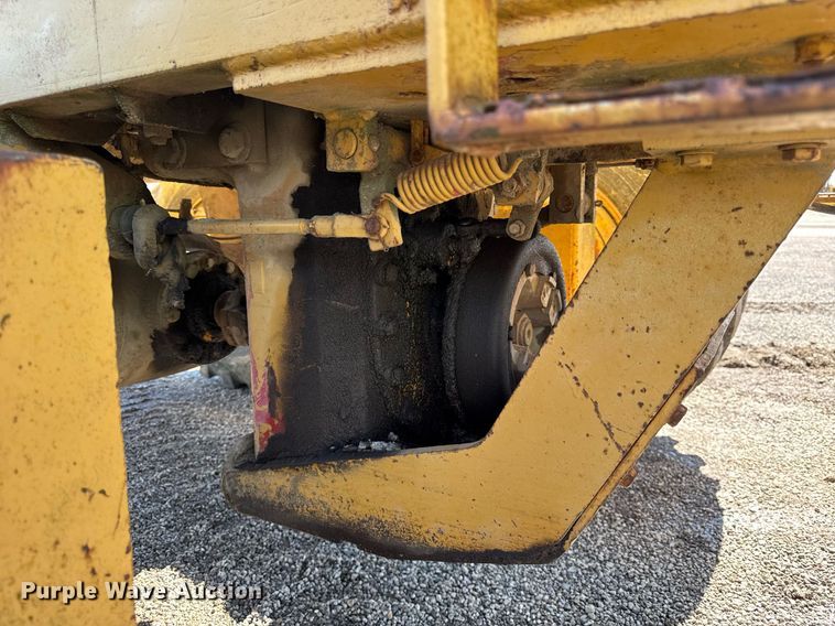 image for item EF1980 1987 FiatAllis 65-B rigid frame motor grader