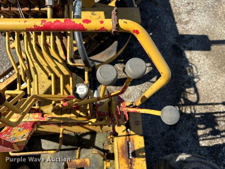 image for item EF1980 1987 FiatAllis 65-B rigid frame motor grader