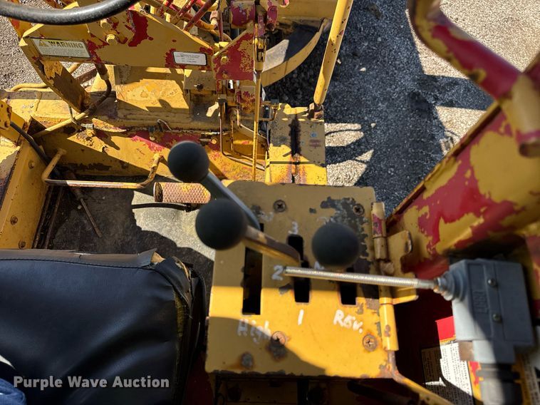 image for item EF1980 1987 FiatAllis 65-B rigid frame motor grader