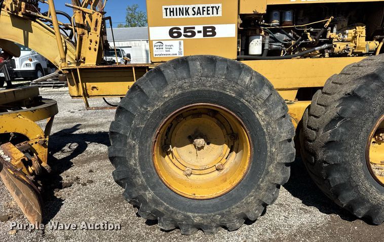 image for item EF1980 1987 FiatAllis 65-B rigid frame motor grader