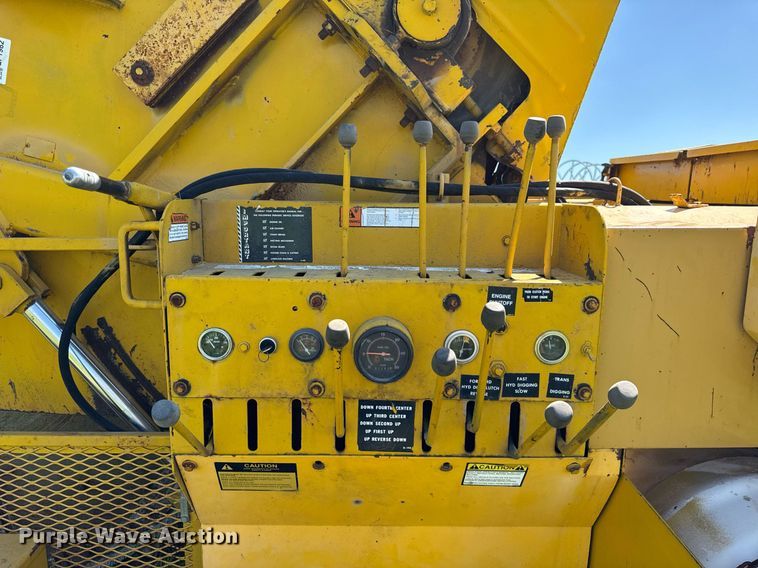 image for item EF1982 1987 Vermeer T600D rock saw