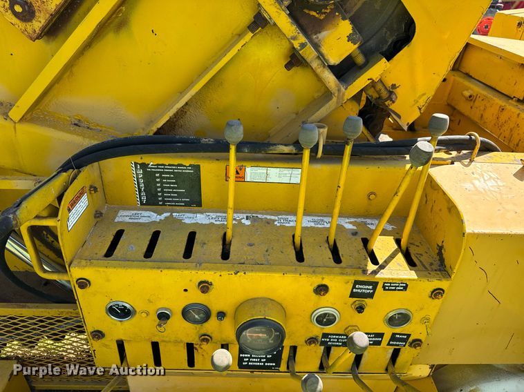 image for item EF1982 1987 Vermeer T600D rock saw