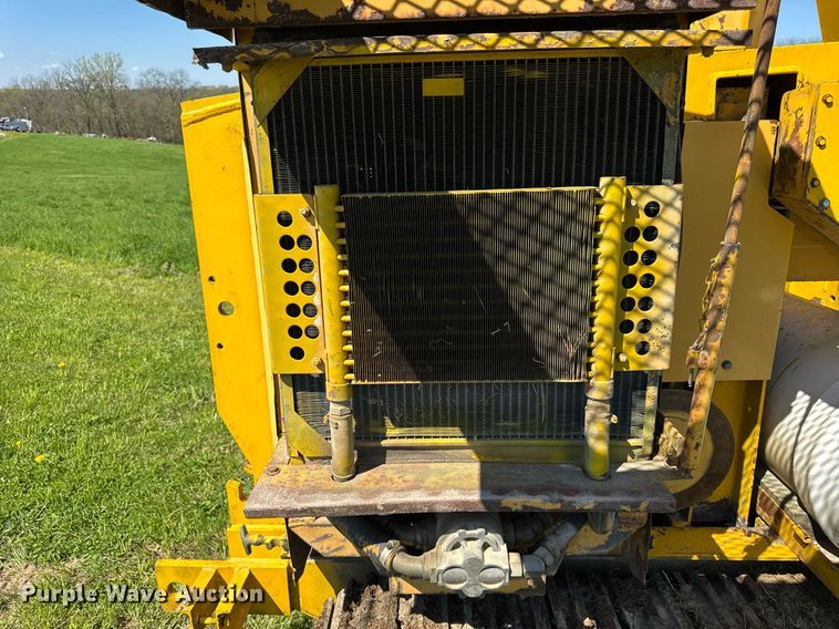 image for item EF1982 1987 Vermeer T600D rock saw