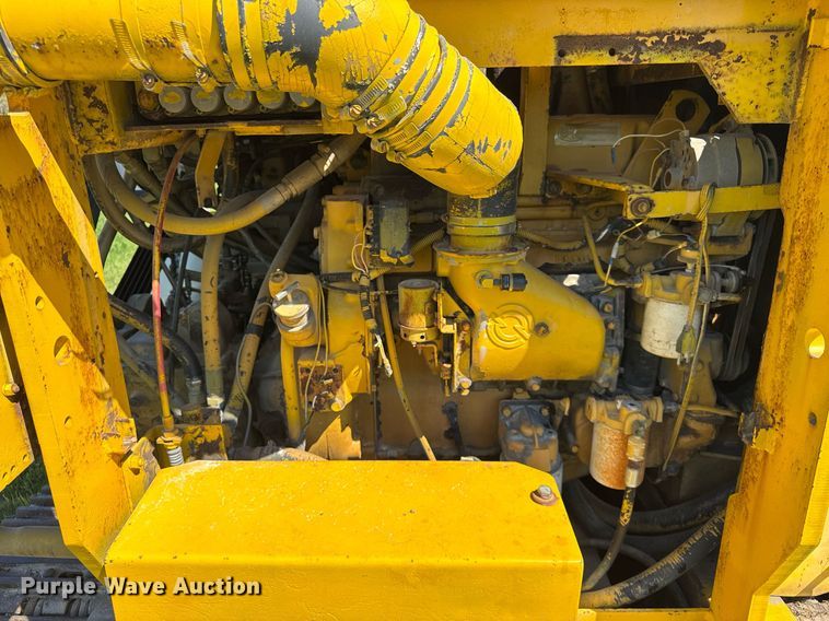 image for item EF1982 1987 Vermeer T600D rock saw