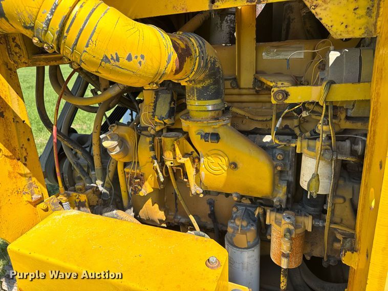 image for item EF1982 1987 Vermeer T600D rock saw