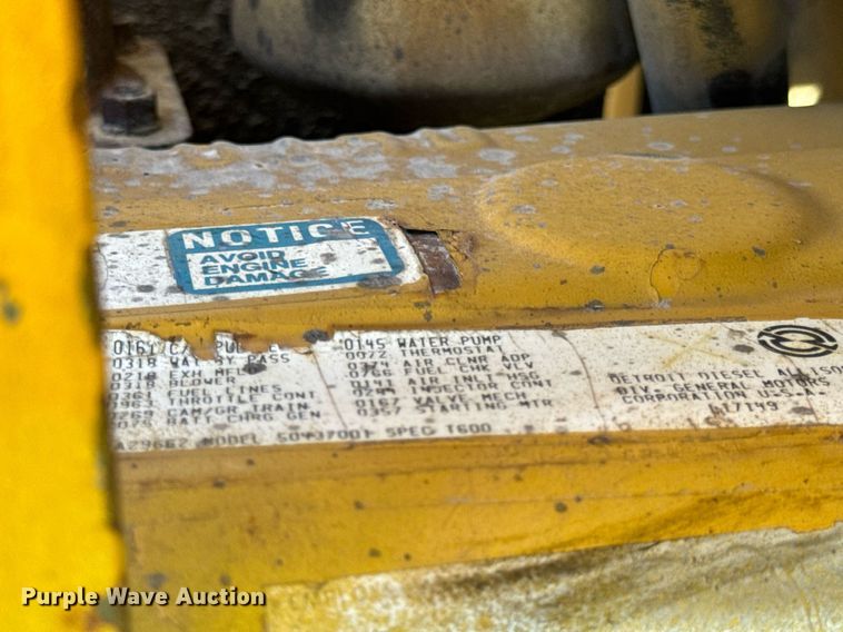 image for item EF1982 1987 Vermeer T600D rock saw