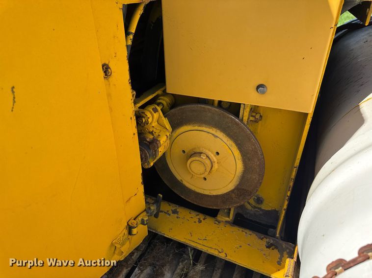 image for item EF1982 1987 Vermeer T600D rock saw