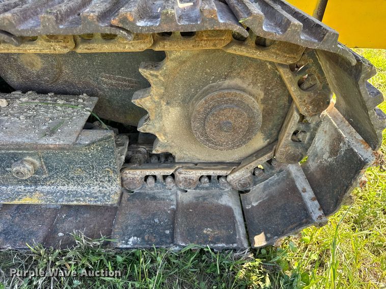 image for item EF1982 1987 Vermeer T600D rock saw