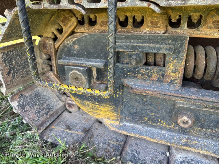 image for item EF1982 1987 Vermeer T600D rock saw