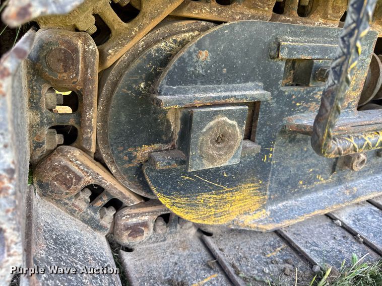 image for item EF1982 1987 Vermeer T600D rock saw