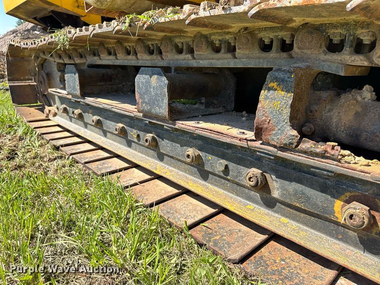 image for item EF1982 1987 Vermeer T600D rock saw