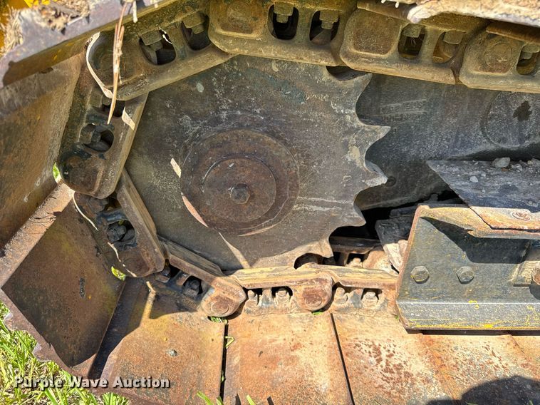 image for item EF1982 1987 Vermeer T600D rock saw