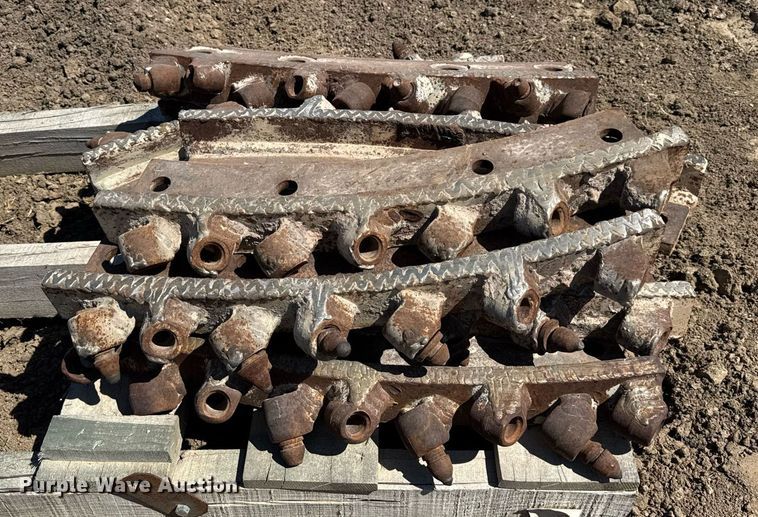 image for item EF1982 1987 Vermeer T600D rock saw