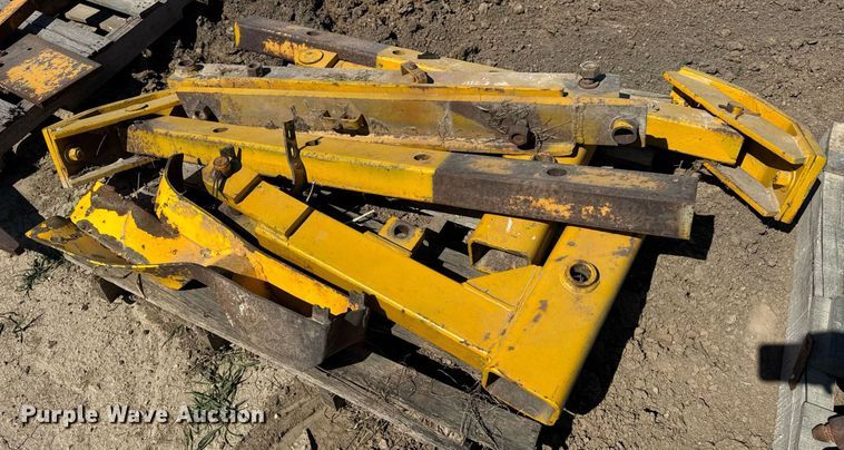 image for item EF1982 1987 Vermeer T600D rock saw