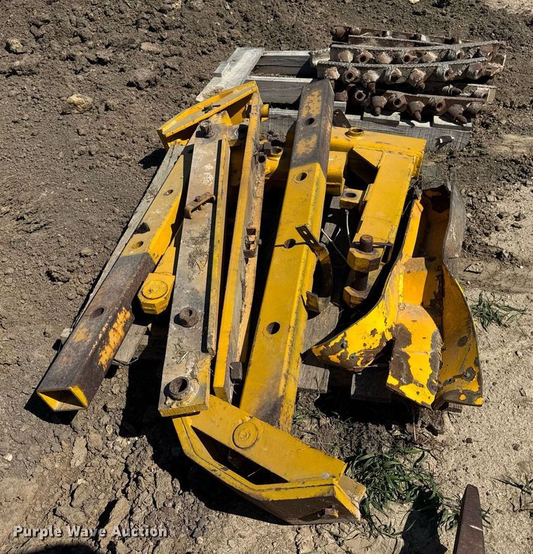 image for item EF1982 1987 Vermeer T600D rock saw