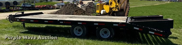 image for item EF1984 1998 Towmaster T24 equipment trailer