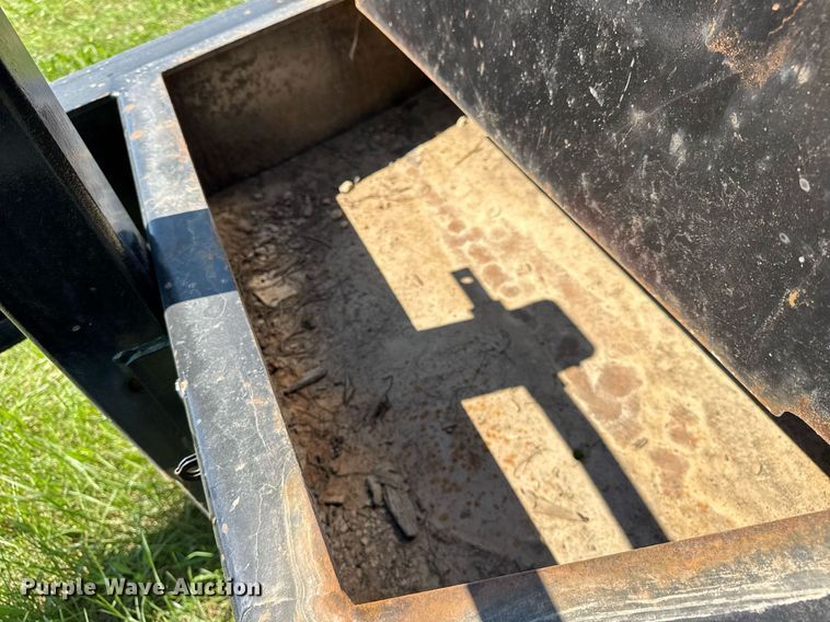 image for item EF1984 1998 Towmaster T24 equipment trailer