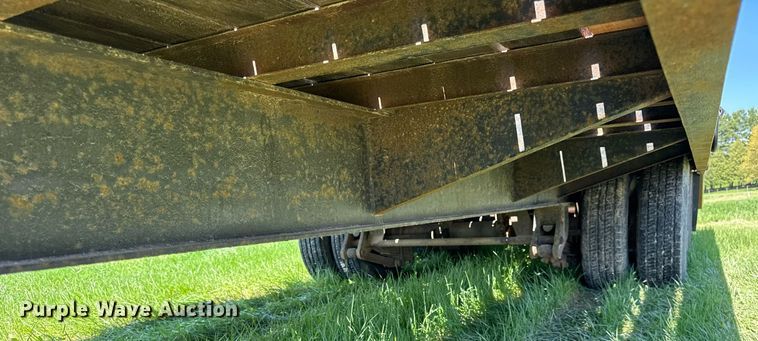 image for item EF1984 1998 Towmaster T24 equipment trailer