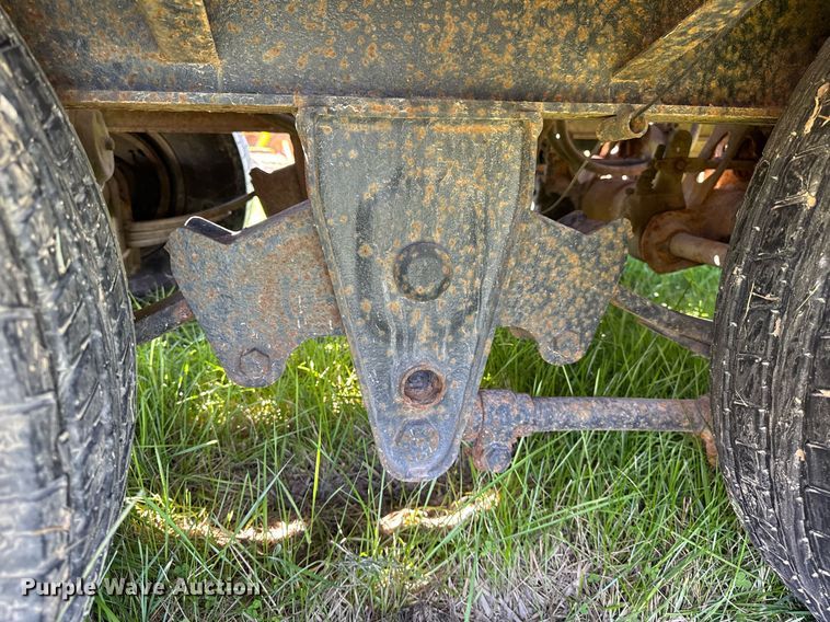 image for item EF1984 1998 Towmaster T24 equipment trailer