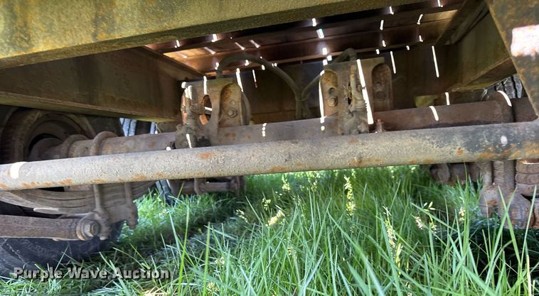 image for item EF1984 1998 Towmaster T24 equipment trailer