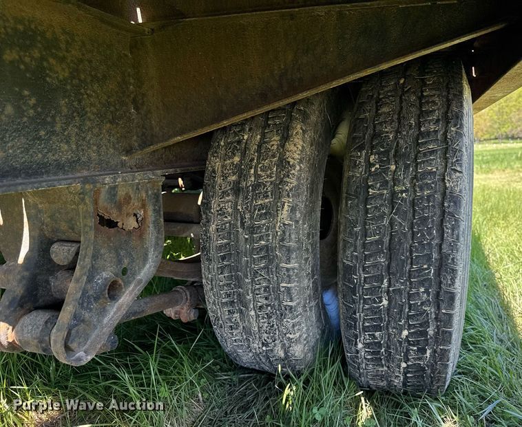 image for item EF1984 1998 Towmaster T24 equipment trailer