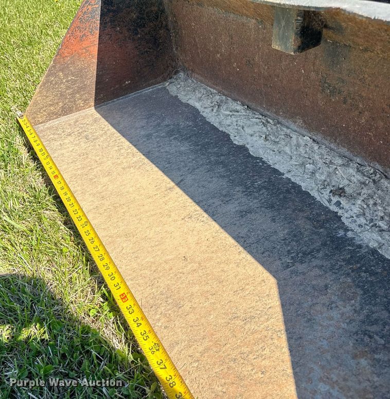 image for item EF1985 2008 Ditch Witch XT850 mini excavator / tool carrier