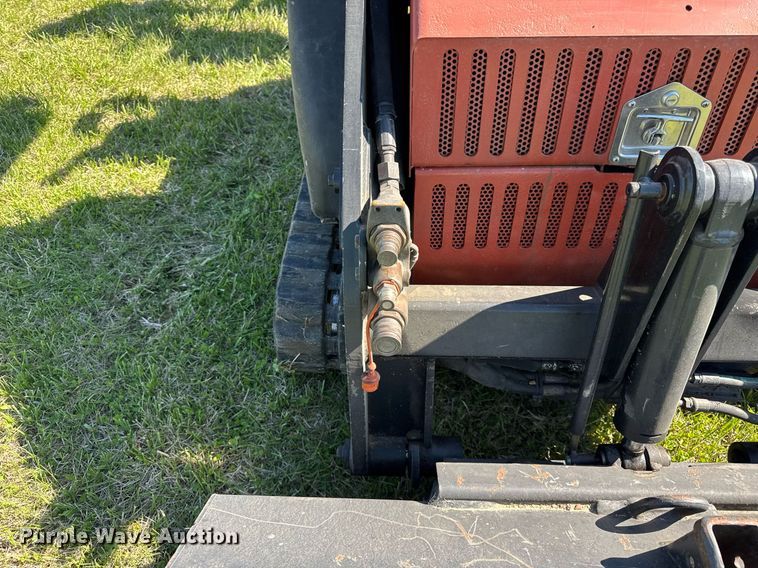 image for item EF1985 2008 Ditch Witch XT850 mini excavator / tool carrier