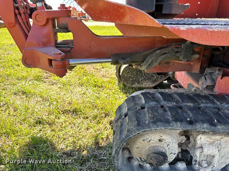 image for item EF1985 2008 Ditch Witch XT850 mini excavator / tool carrier