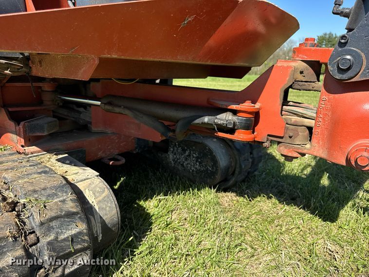 image for item EF1985 2008 Ditch Witch XT850 mini excavator / tool carrier